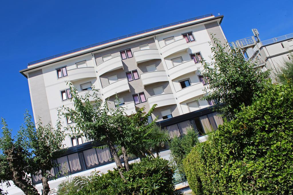 Hotel Delle Nazioni Μιλάνο Μαριτίμα Εξωτερικό φωτογραφία
