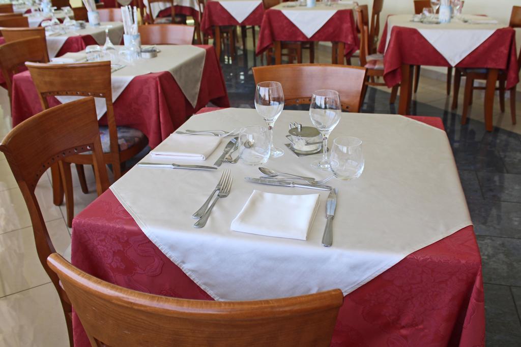 Hotel Delle Nazioni Μιλάνο Μαριτίμα Εξωτερικό φωτογραφία