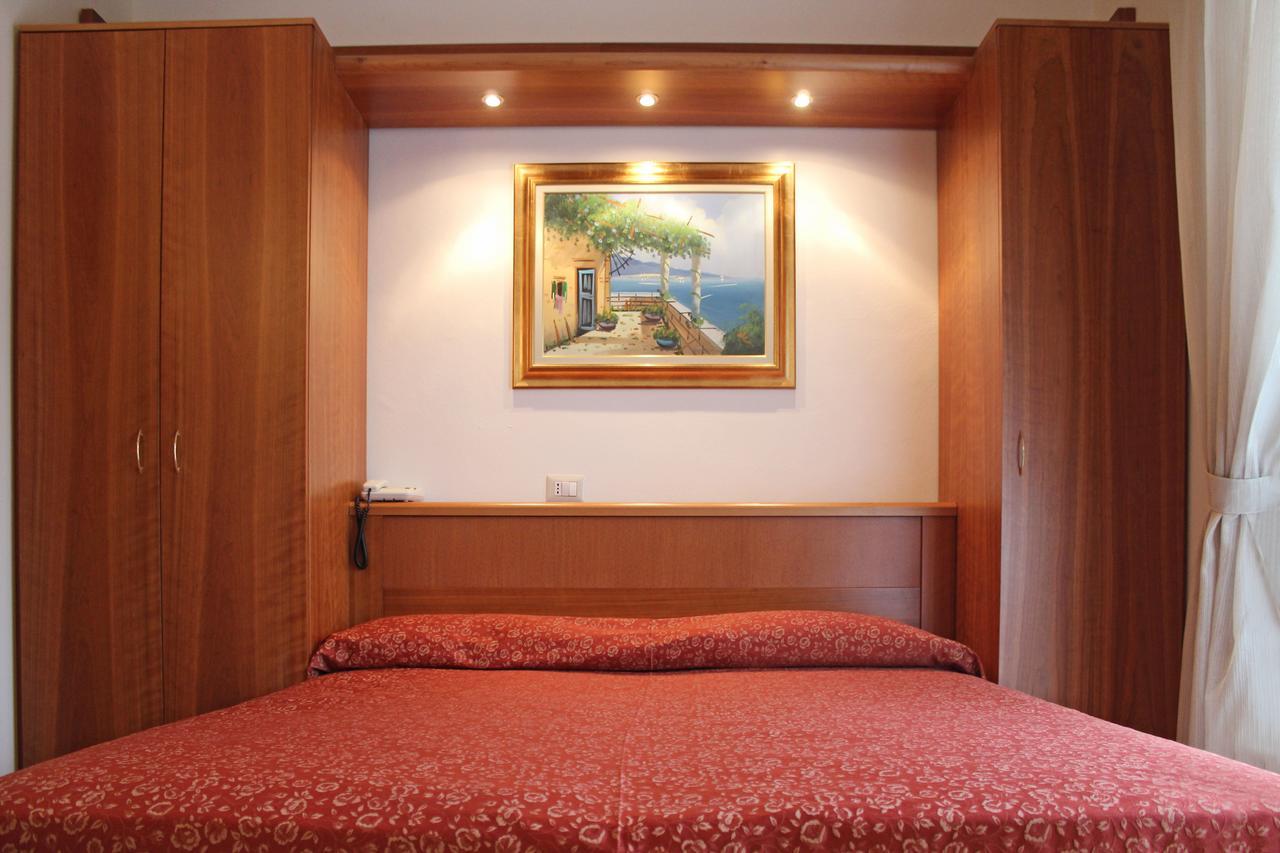 Hotel Delle Nazioni Μιλάνο Μαριτίμα Εξωτερικό φωτογραφία